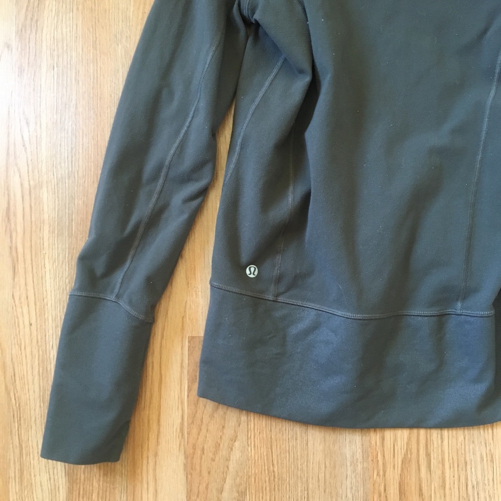 Lululemon Jacket - Picture 8 of 9